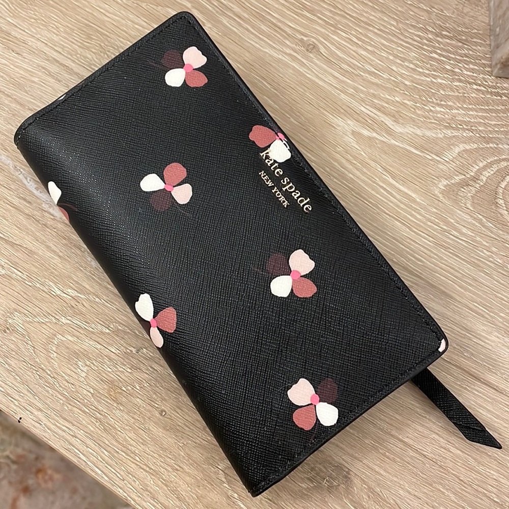 Kate Spade Flower Wallet